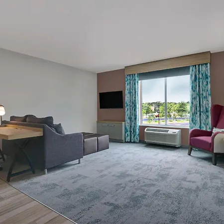 Hilton Garden Inn Manassas Exterior photo